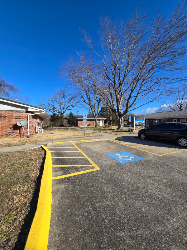 Exeter Apartment: 203 Silverleaf St.