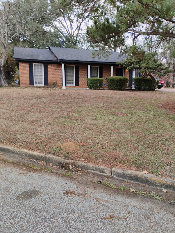 Montgomery House: 4001 Piedmont Dr,