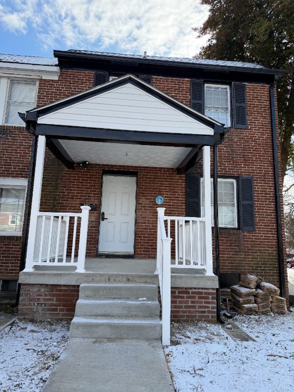 Baltimore Townhome: 101 N Edgewood St