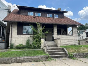 McKees Rocks House: 500 Marwood Ave