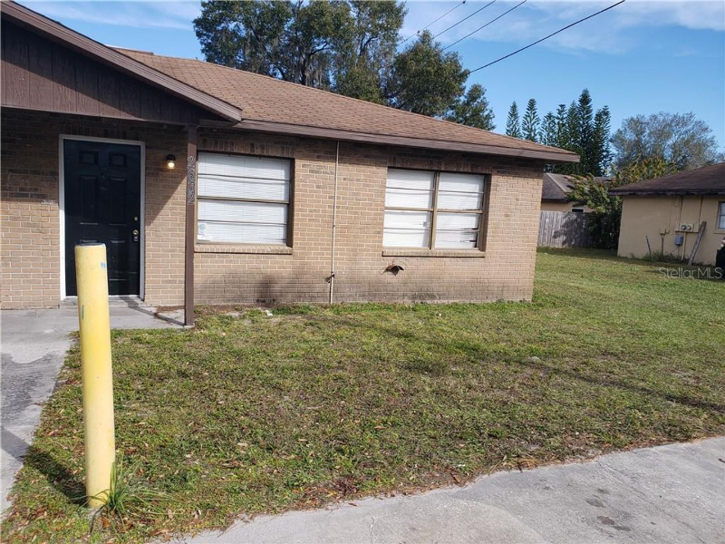 lakeland Multiplex: 2832 Skyview Dr