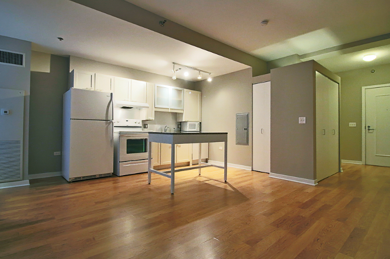 Chicago Condo: 141 W Randolph St