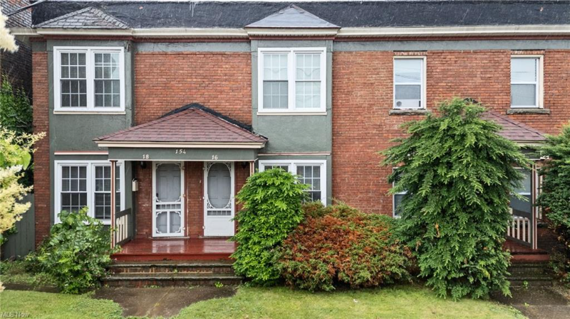 Cleveland Townhome: 15416 Waterloo Rd