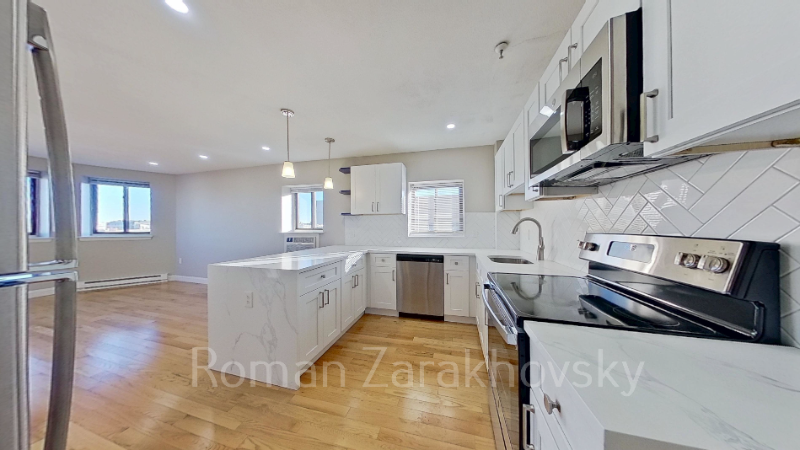 Allston Apartment: 1198 Commonwealth Ave