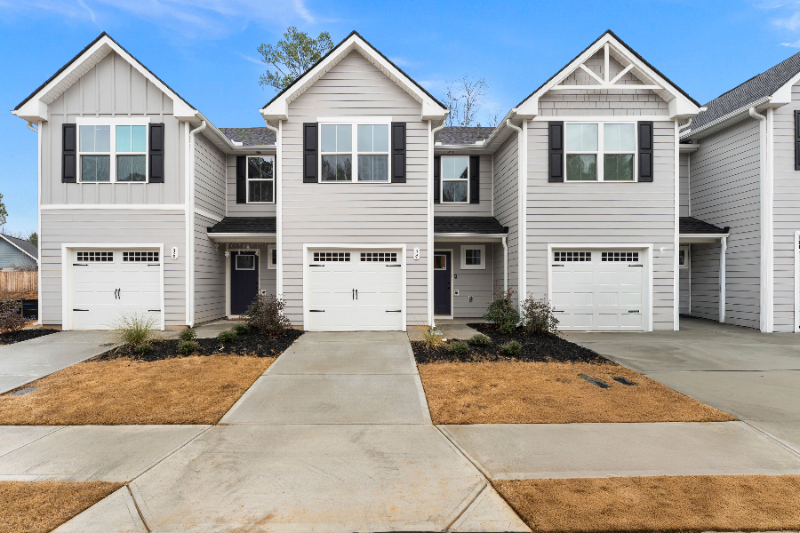 Adairsville Townhome: 34 Downing Drive NW