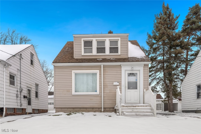 Maple Heights House: 18851 Raymond St