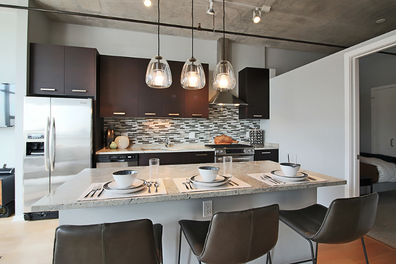 Chicago Condo: 1189 s delano ct