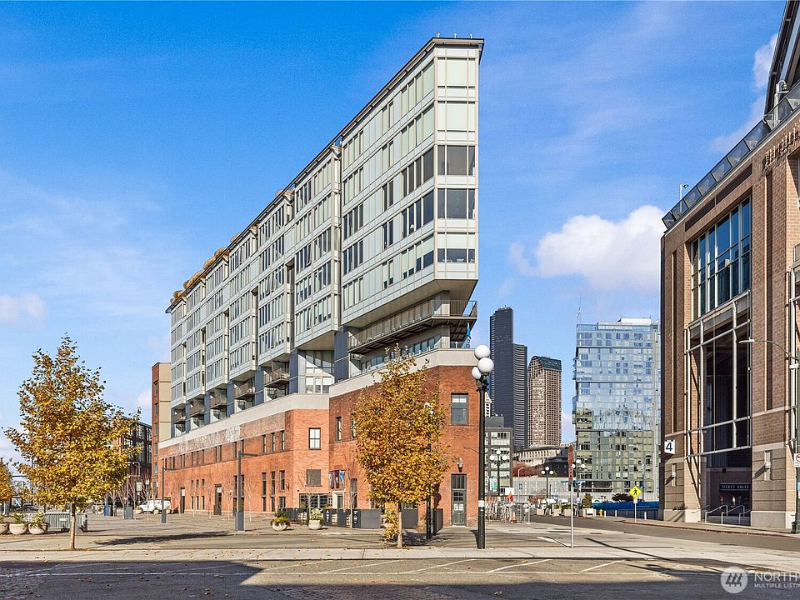 seattle Apartment: 590 1st Avenue S