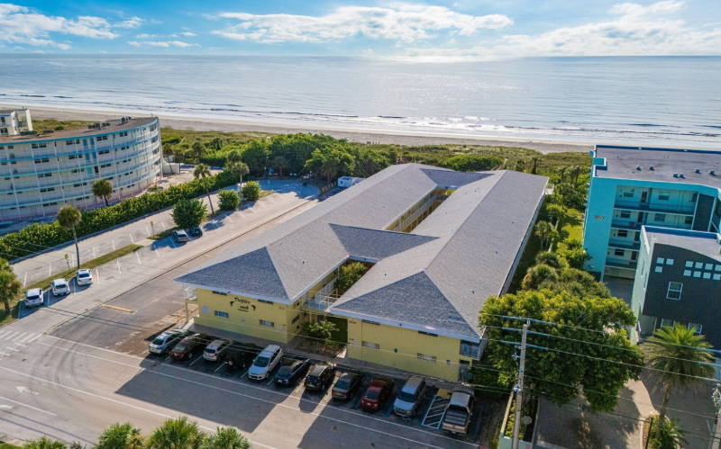 Cocoa Beach Condo: 3820 Ocean Beach Blvd