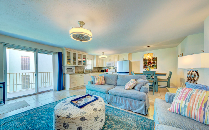 Cocoa Beach Condo: 3820 Ocean Beach Blvd
