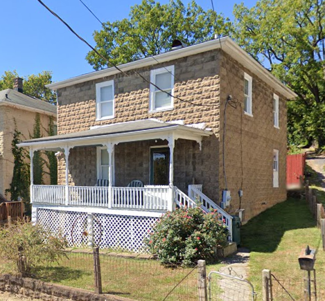 Staunton Single Room: 518 Baltimore Avenue