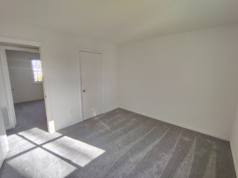 Lynchburg Apartment: 600 Reusens Road