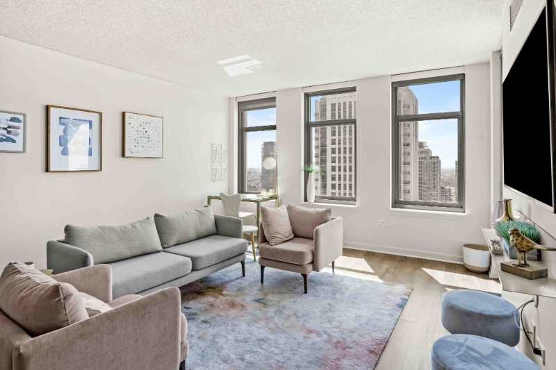 Chicago Condo: 601 W Kinzie St