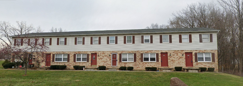 Massillon Townhome: 2200 Harsh Ave SE