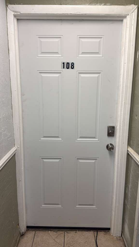 East Cleveland Apartment: 13430 Euclid Ave