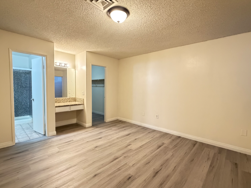 Las Vegas House: 6802 W Bonillo Dr