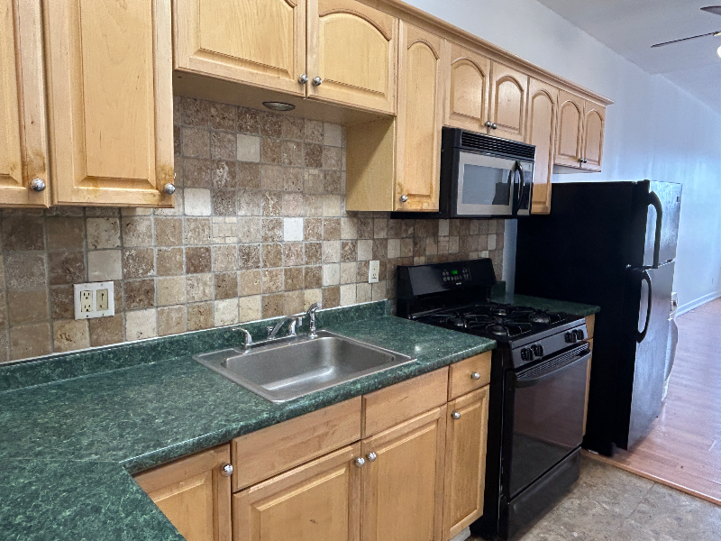 Kearny Condo: 150 Midland Ave