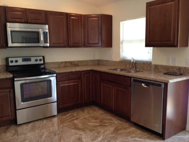 Lake Worth House: 2855 Floral Road