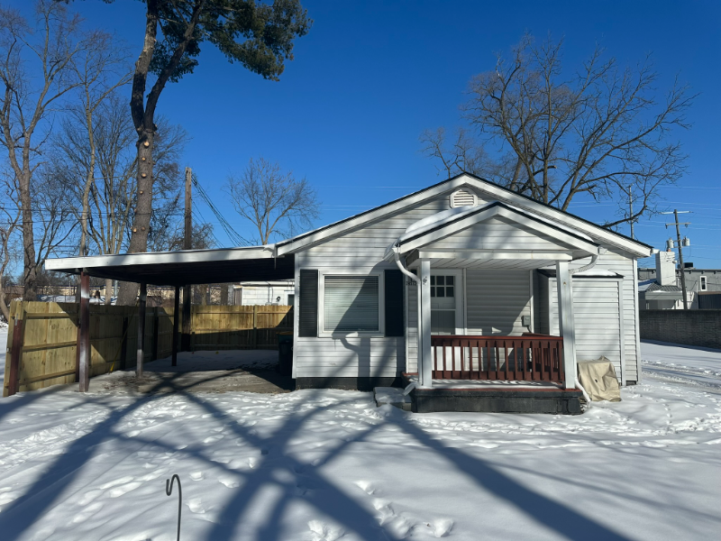 Farmington Hills House: 28532 Grayling Ave