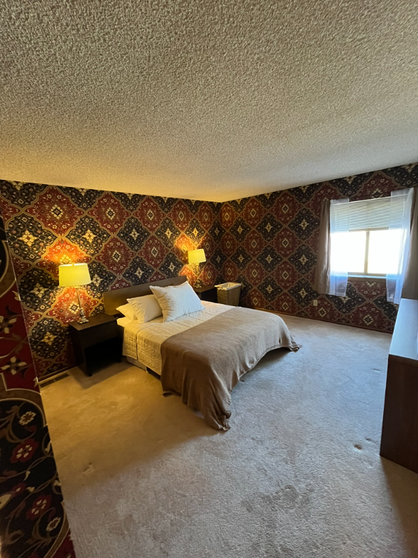 Farmington Single Room: 5200 Villa View Dr APT