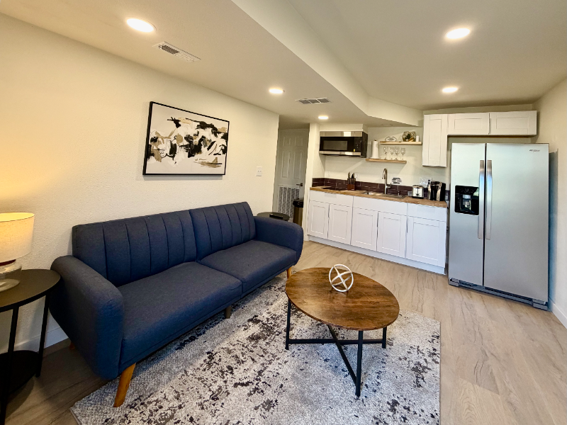 Colorado Springs Single Room: 6431 Binder Dr