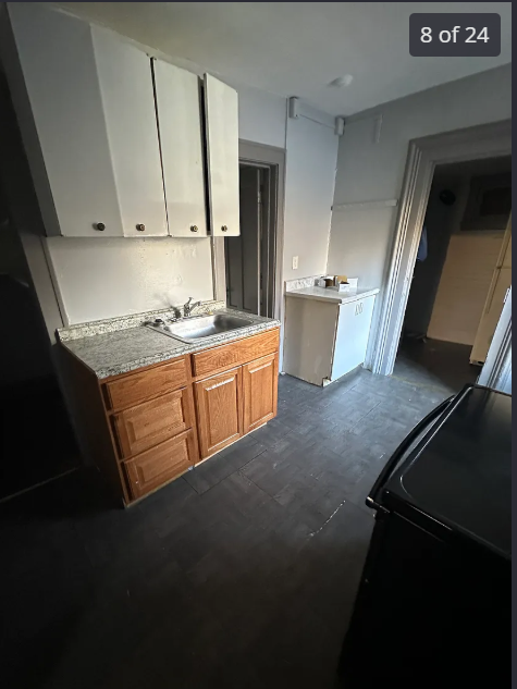 Waterbury Apartment: 161 Prospect Street
