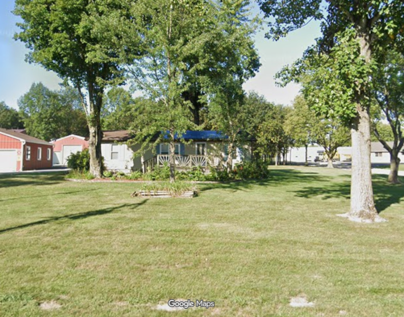 Chatham House: 6805 Curran Rd