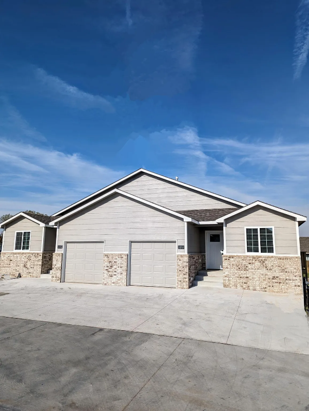Wichita Townhome: 8892 w. Meadow Park