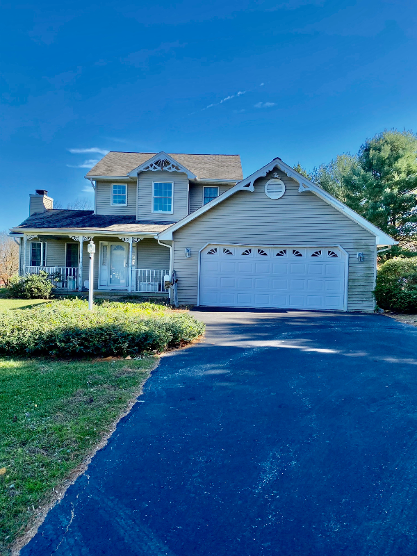 Orefield House: 3410 Faye Dr