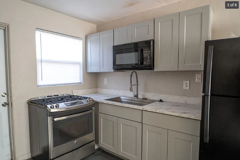 Phoenix Multiplex: 1022 S Montezuma Ave