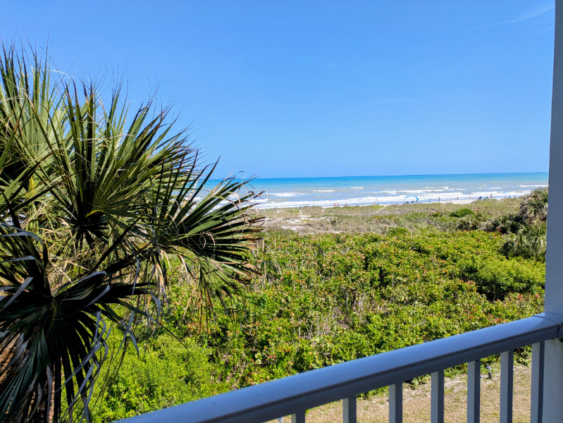 Cocoa Beach House: 3150 N Atlantic Ave