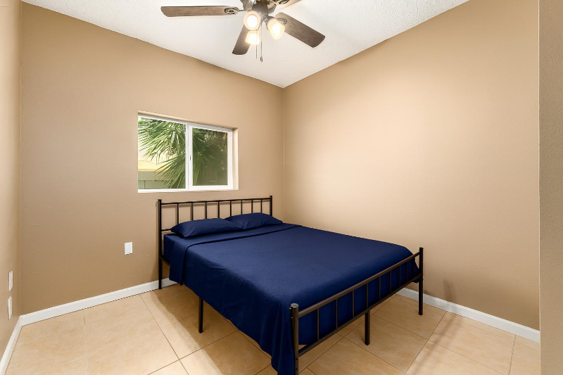 Phoenix House: 2348 West Laurel Ln