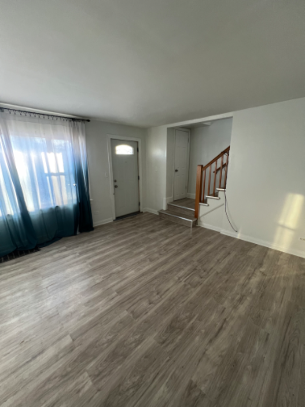 Chicago Townhome: 1322 W 110th St