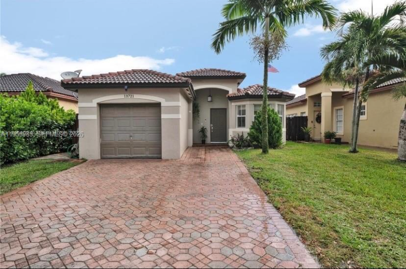 Miami House: 13721 SW 119th Ave