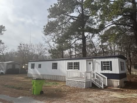 New Bern House: 606 Fernwood Ln