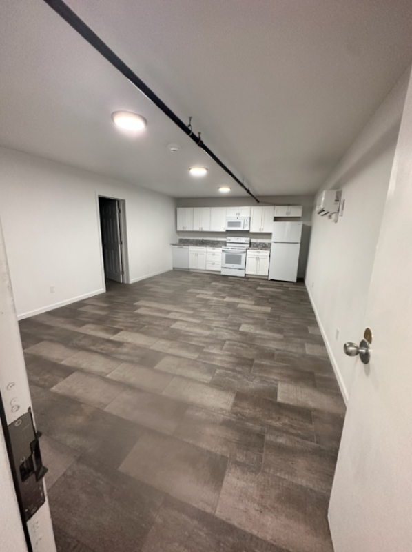 Gooding Apartment: 1120 Montana St