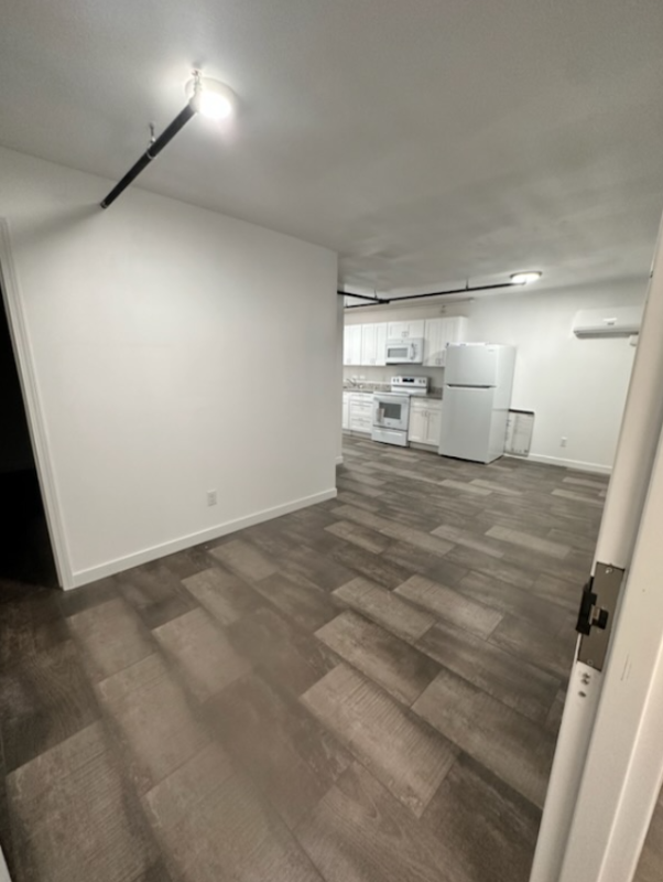 Gooding Apartment: 1120 Montana St