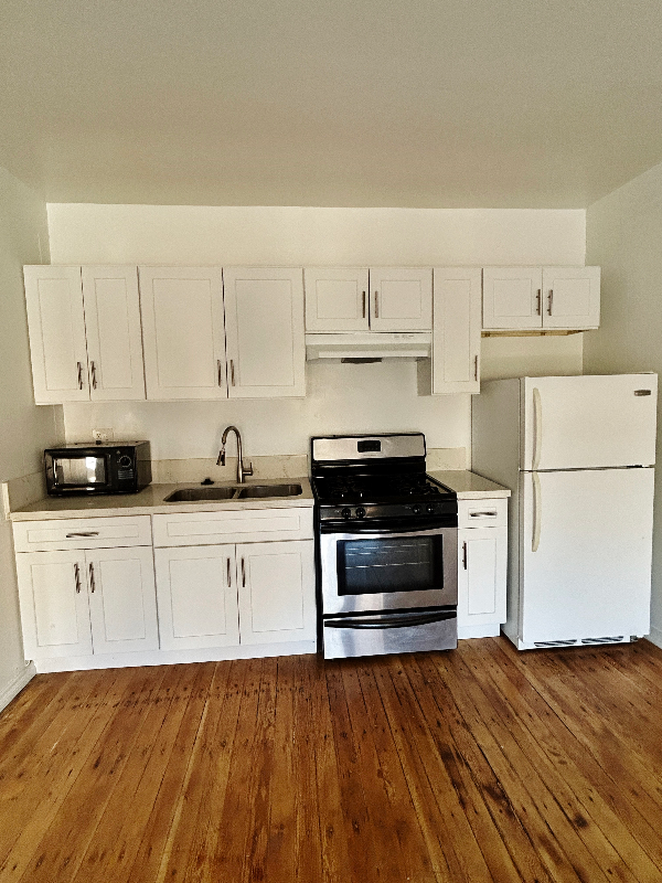 los angeles Apartment: 1781 orchid