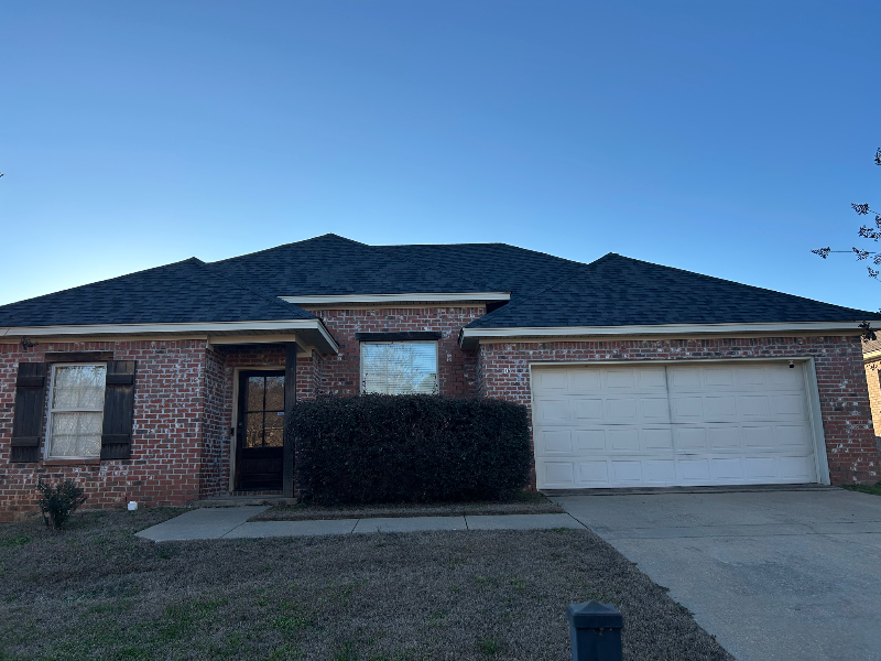 Pearl House: 303 Silver Tree Ln,