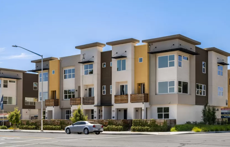 Fremont Townhome: 4117 Peralta Blvd