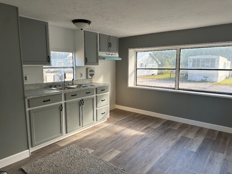 Springfield Other: 3625 S. Douglas Ave