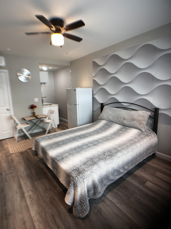 AC Condo: 3501 pacific ave