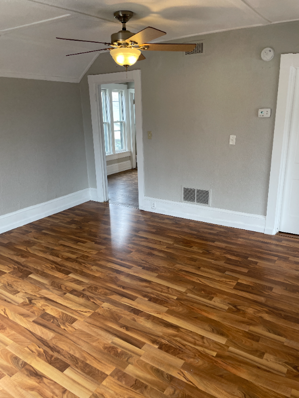 La Crosse Multiplex: 1033 Redfield St.