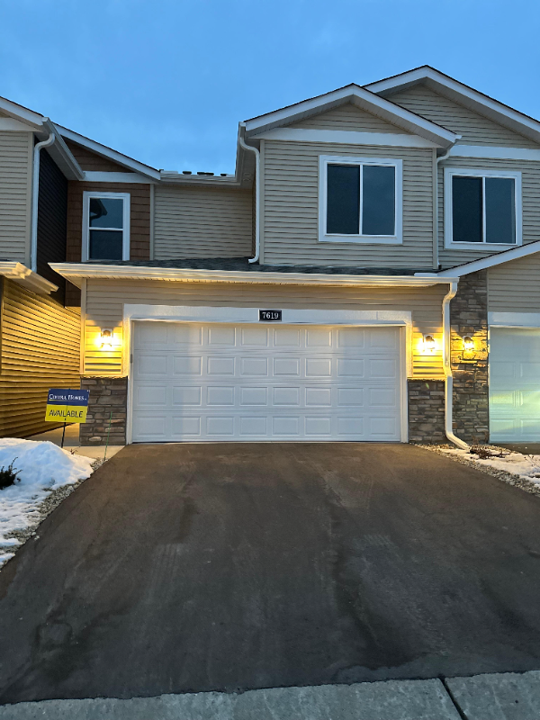 Ramsey Townhome: 7619 148th Trail NW