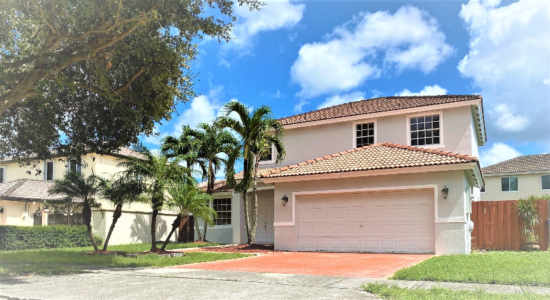 miami House: 14300 SW 159th Pl