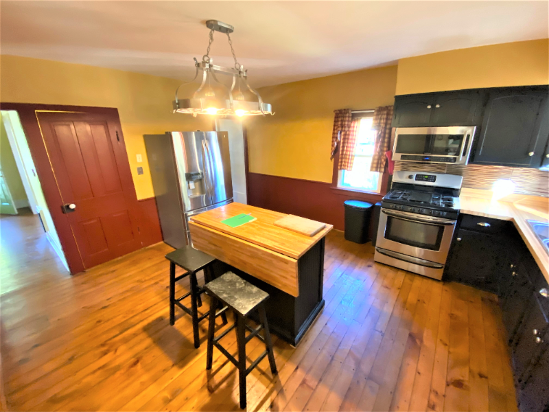 DANVILLE House: 672 Bloom