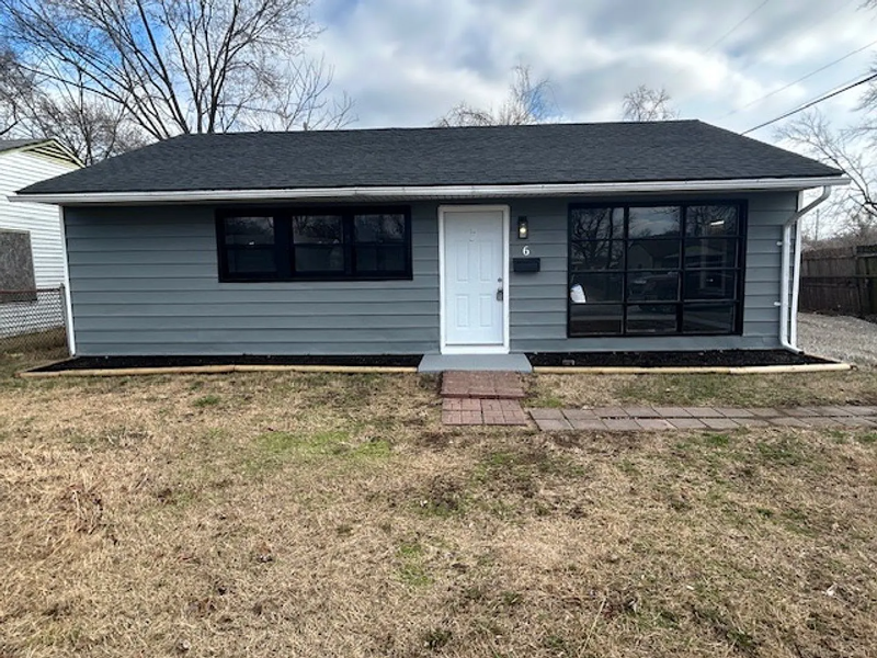 Cahokia House: 6 Delores Dr