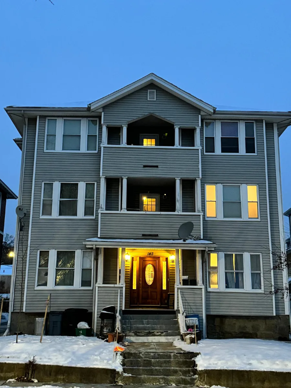 Worcester Condo: 143 Providence St