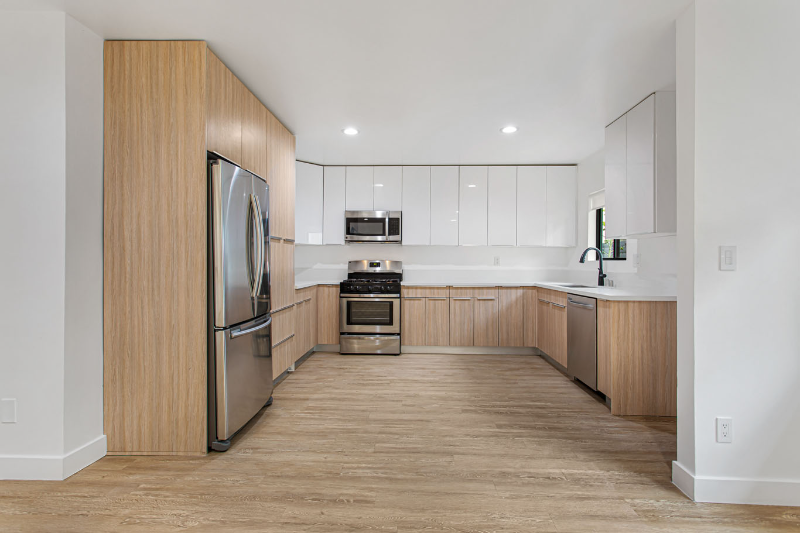 Los Angeles Apartment: 1949 Park Grove Avenue