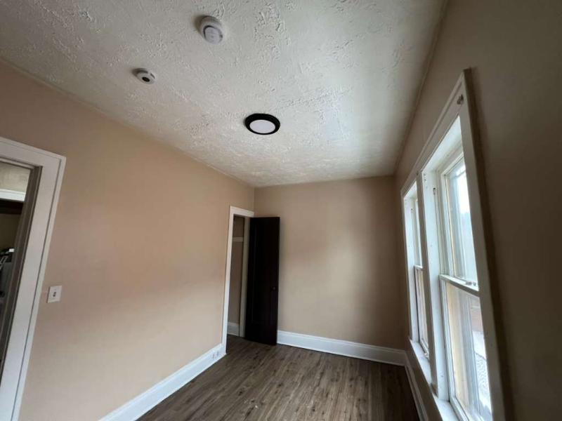 East Cleveland Apartment: 1801 Stanwood Road